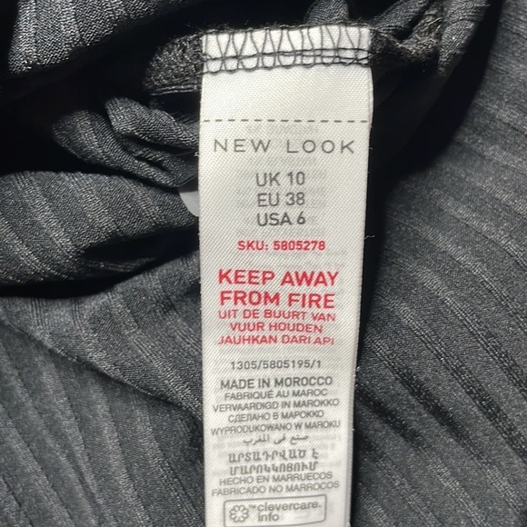 New Look Women’s Ribbed Black Short Sleeve Blouse with front Knot, size 6 - Picture 4 of 9